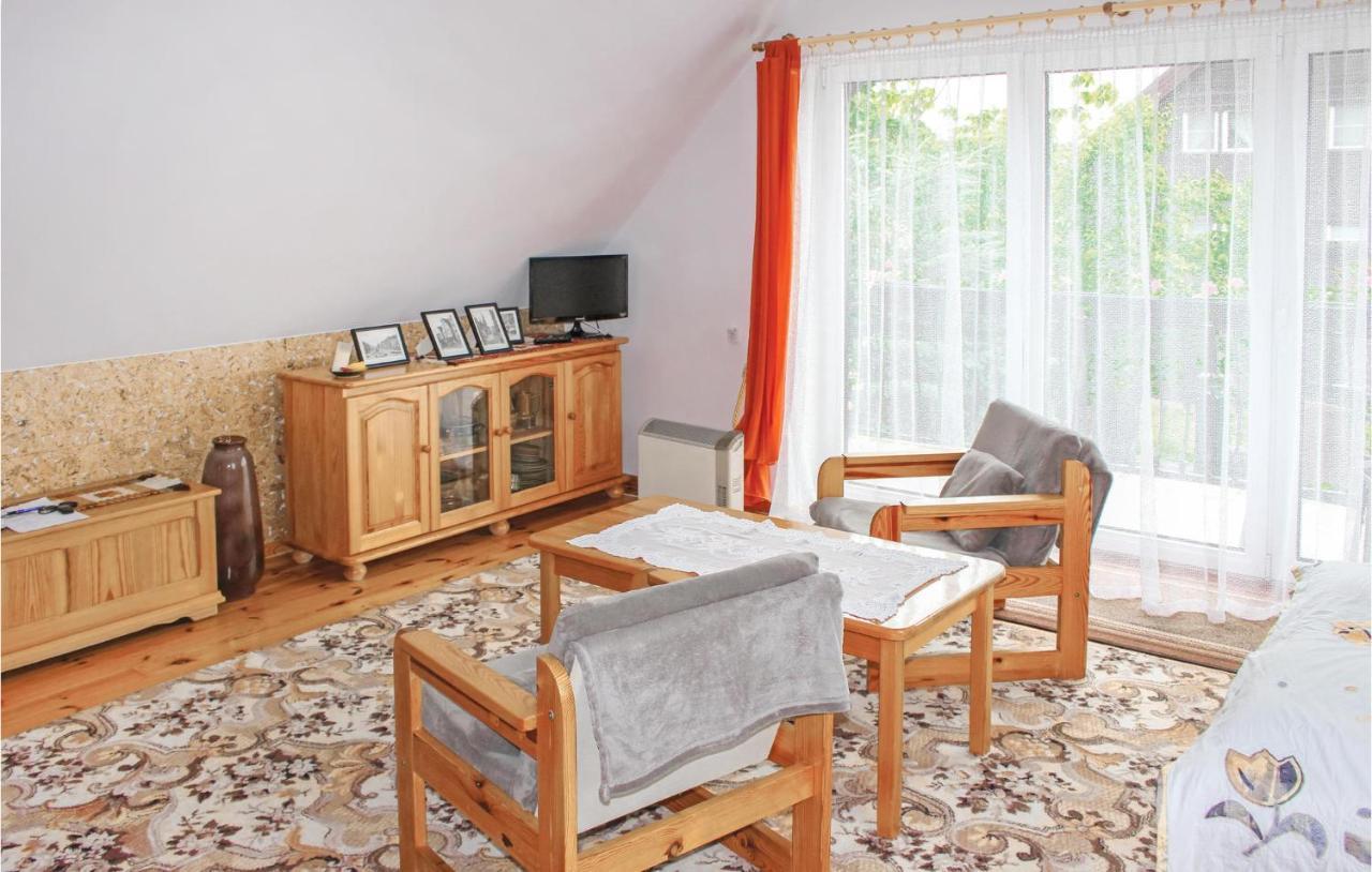 Cozy Apartment In Nowe Warpno With Wifi Kültér fotó